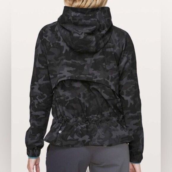 Lululemon Pack It Up Jacket 'Incognito Camo Black/Grey' Lightweight Size 6/Small - Picture 1 of 14